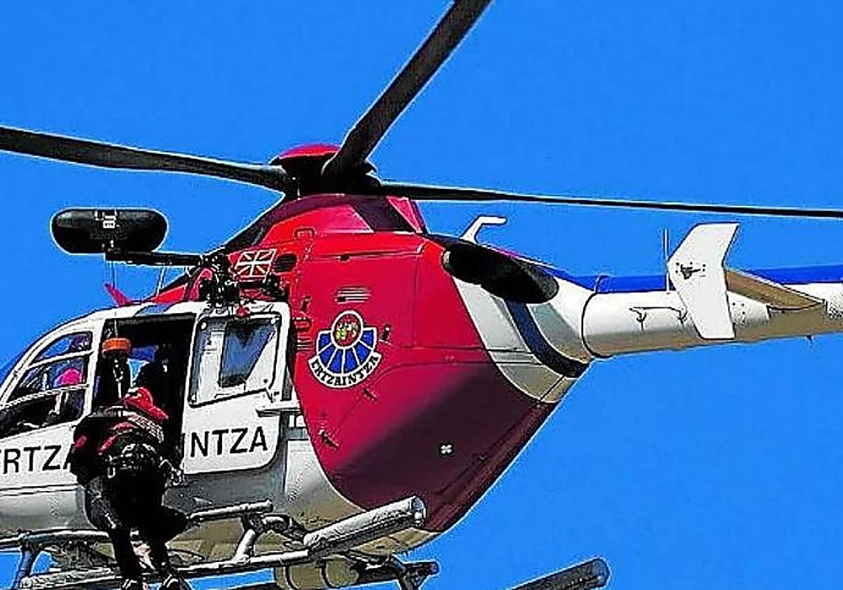 Rescatado en Ermua un montañero tras sufrir una indisposición en el monte Urko
