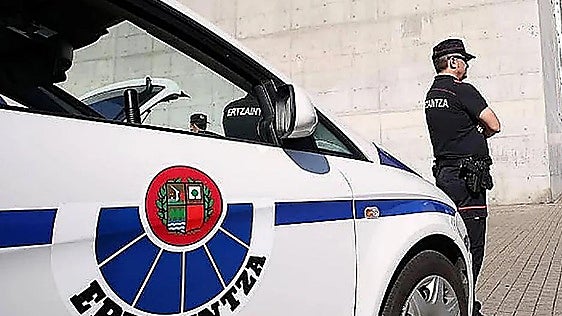 Pillan 'in fraganti' a un ladrón reincidente mientras robaba en una empresa de Erandio