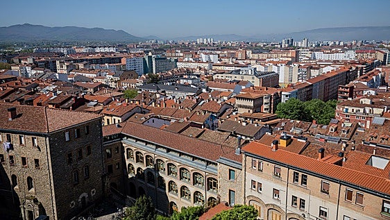 Las alegaciones al plan del Casco Viejo de Vitoria pasan su segundo verano sin respuesta
