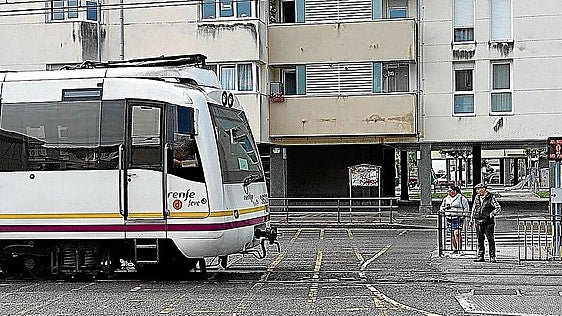 Restablecida la circulación de la Línea C-4 de Cercanías entre Aranguren y Zaramillo tras más de un día interrumpida por un «robo de cable»