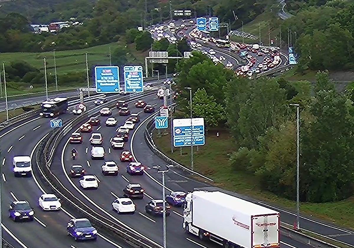 Normalidad en las carreteras vizcaínas tras las retenciones de primera hora