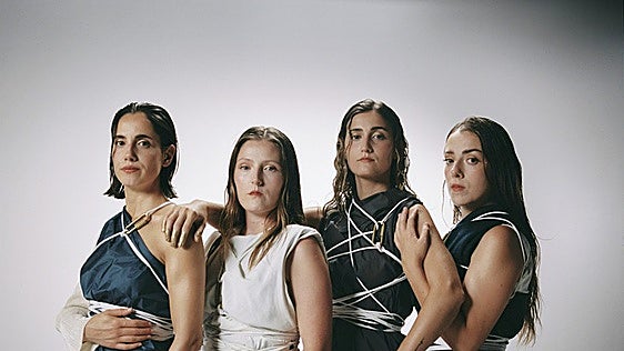 Ermua se llena de música de raíz con el comienzo del certamen Folkez blai