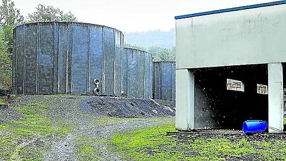 Carranza pide controlar con inspectores independientes la planta de purines