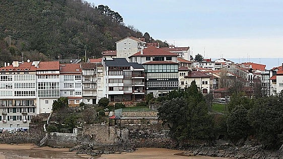 Muere un hombre en la playa de Laidatxu de Mundaka