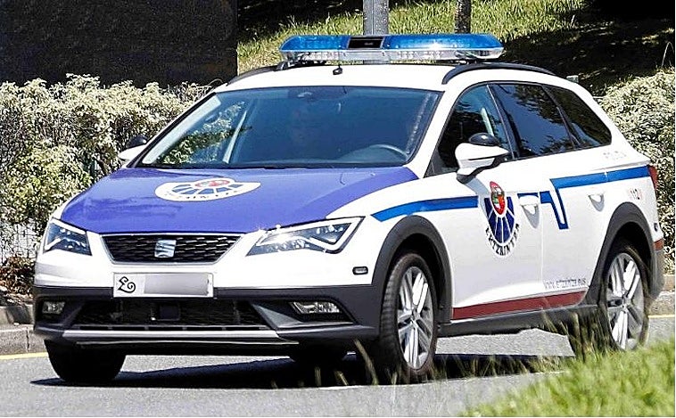 Dos jóvenes detenidas por intentar llevarse ropa por valor de 1.000 euros de una tienda en el centro de Bilbao
