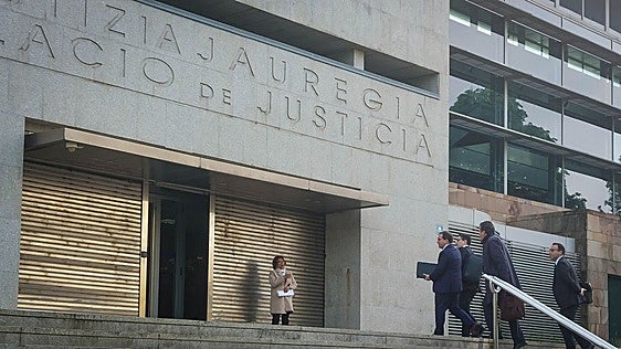 La Fiscalía acusa al juez de dar un giro de 180 grados en el 'caso palacete' e insiste en que está protegido «hoy en día»