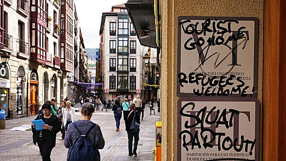 Hacienda rechaza todas las alegaciones de la oposición al impuesto turístico y al recargo del IBI en Bilbao