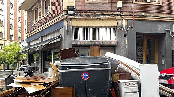 Vitoria multará a quien dañe el espacio público y además le hará pagarlo
