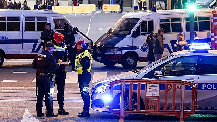 Herida grave una joven alavesa arrollada por un conductor drogado en Bilbao