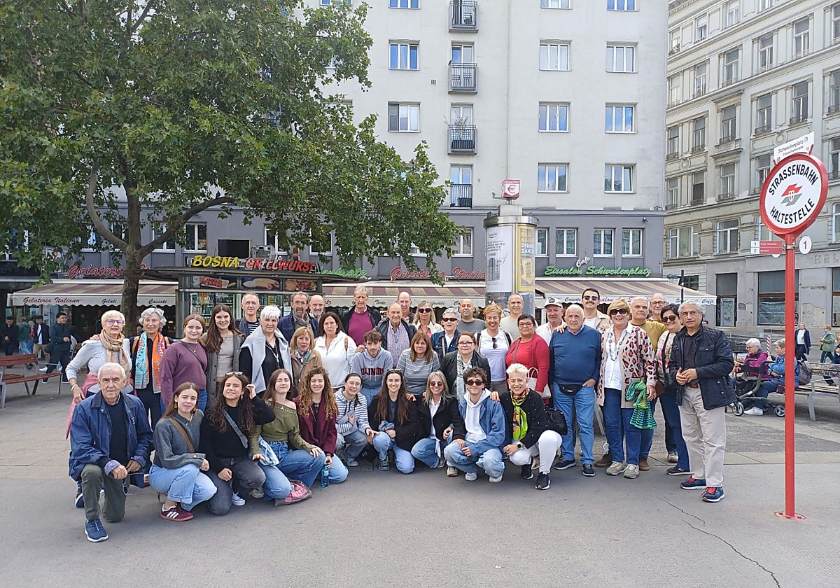 El coro de Arratia lleva las coplas de Santa Águeda hasta Viena en su 75 aniversario