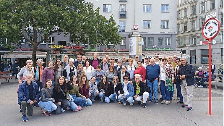 El coro de Arratia lleva las coplas de Santa Águeda hasta Viena en su 75 aniversario