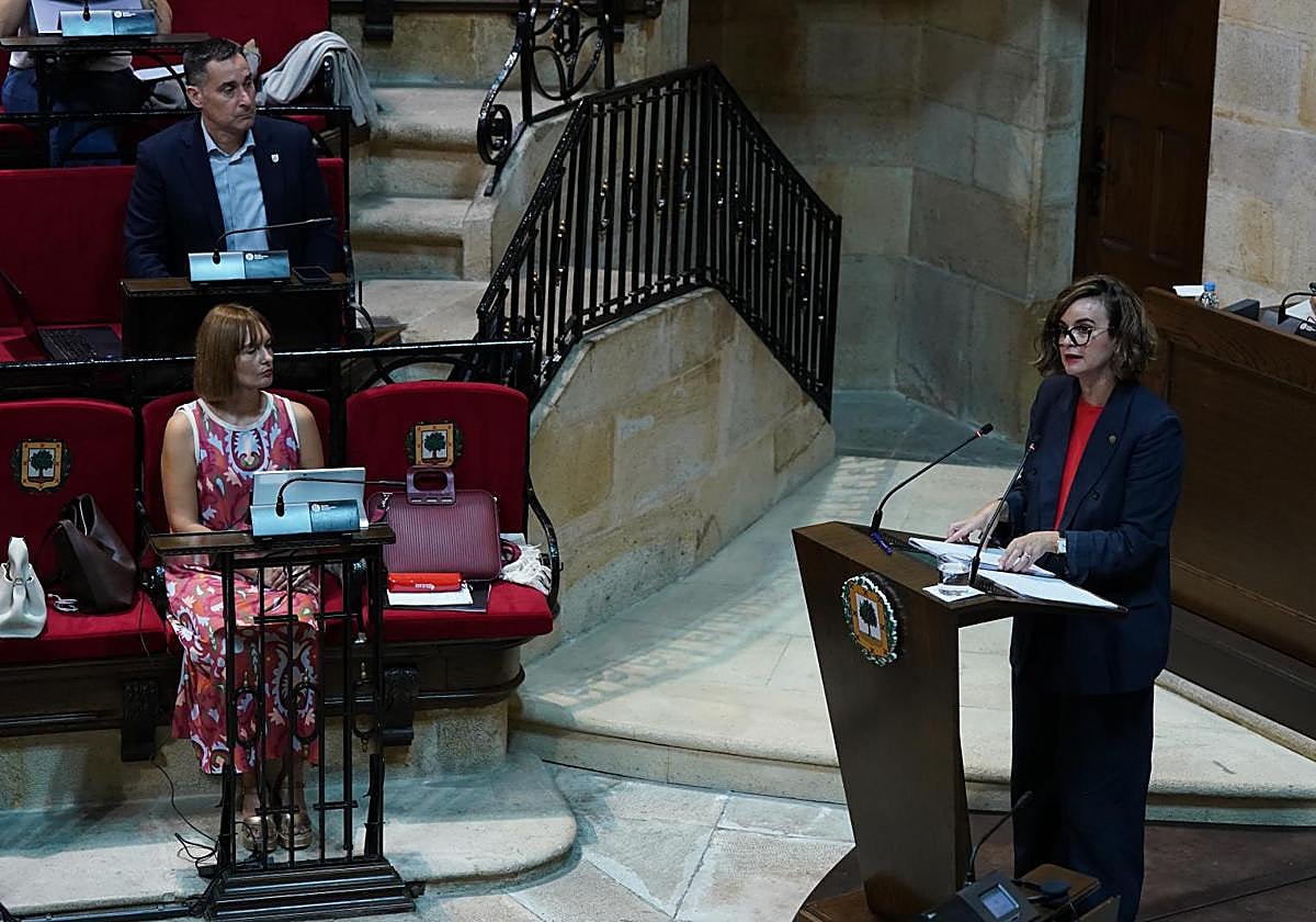 La diputada general y el PSE se piden lealtad mutua para sacar adelante la reforma fiscal