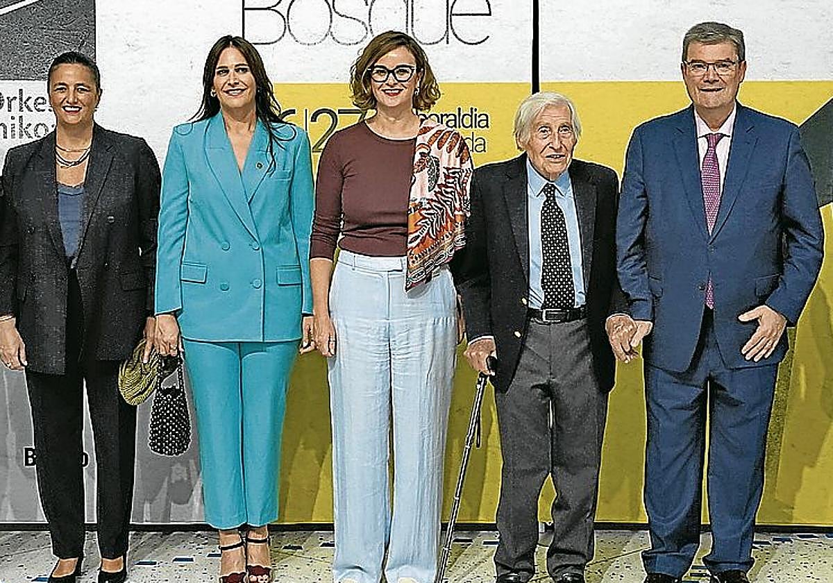 El bosque toma la batuta