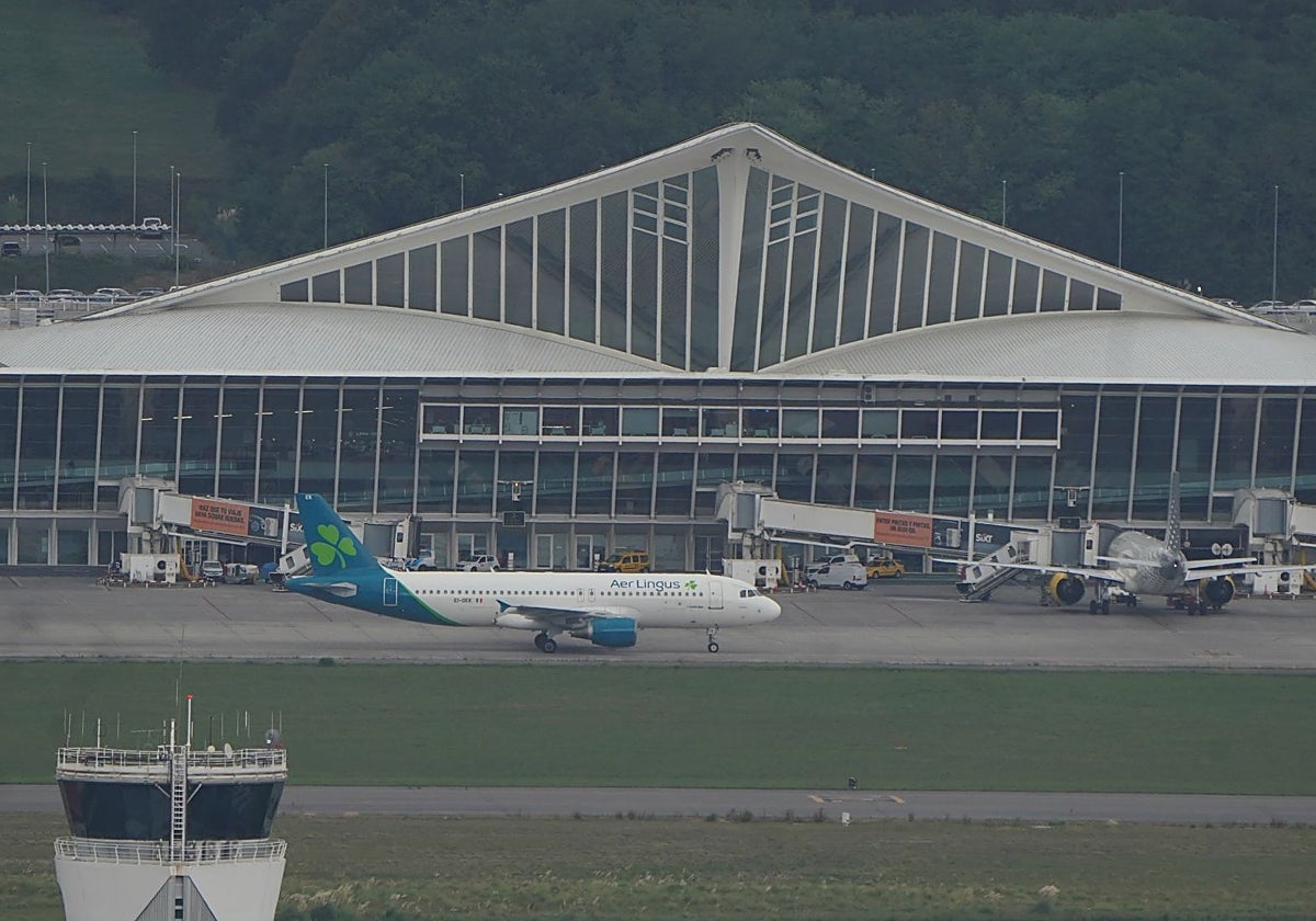 Bilbao airport proposed rename to Aeropuerto Lehendakari Agirre