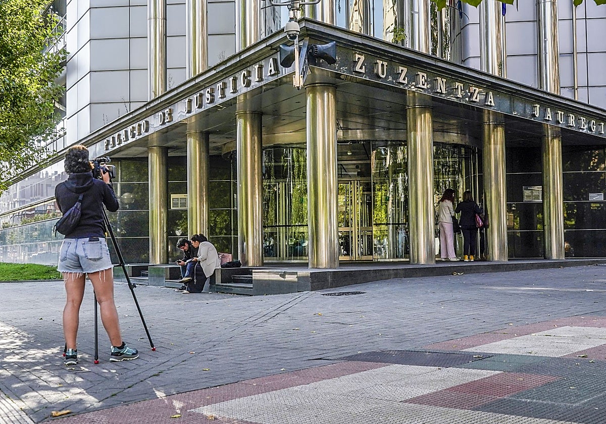El Gobierno crea 15 nuevas plazas para jueces y 7 para fiscales en Euskadi