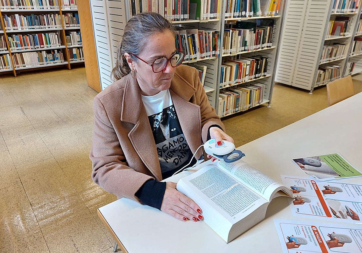 Barakaldo acerca la lectura a personas con discapacidad visual