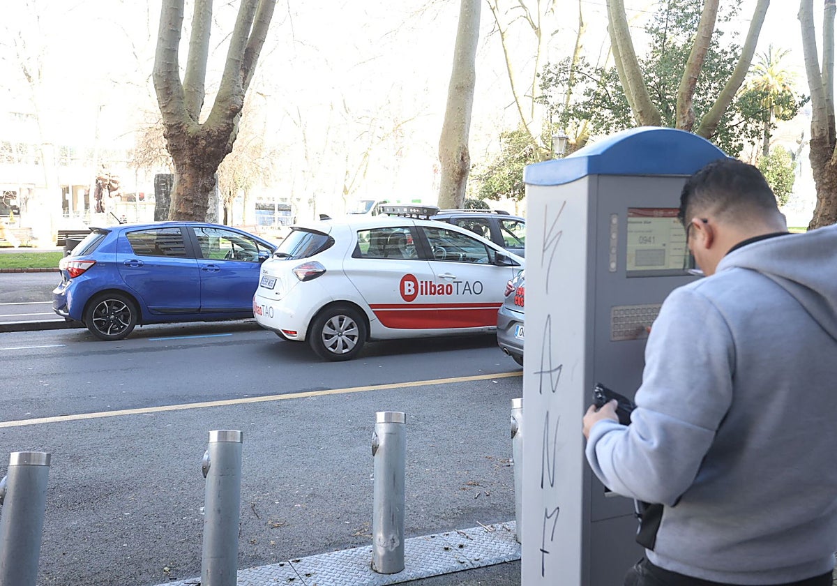 Bilbao revisa si los 36.000 vecinos con tarjeta OTA cumplen con las exigencias