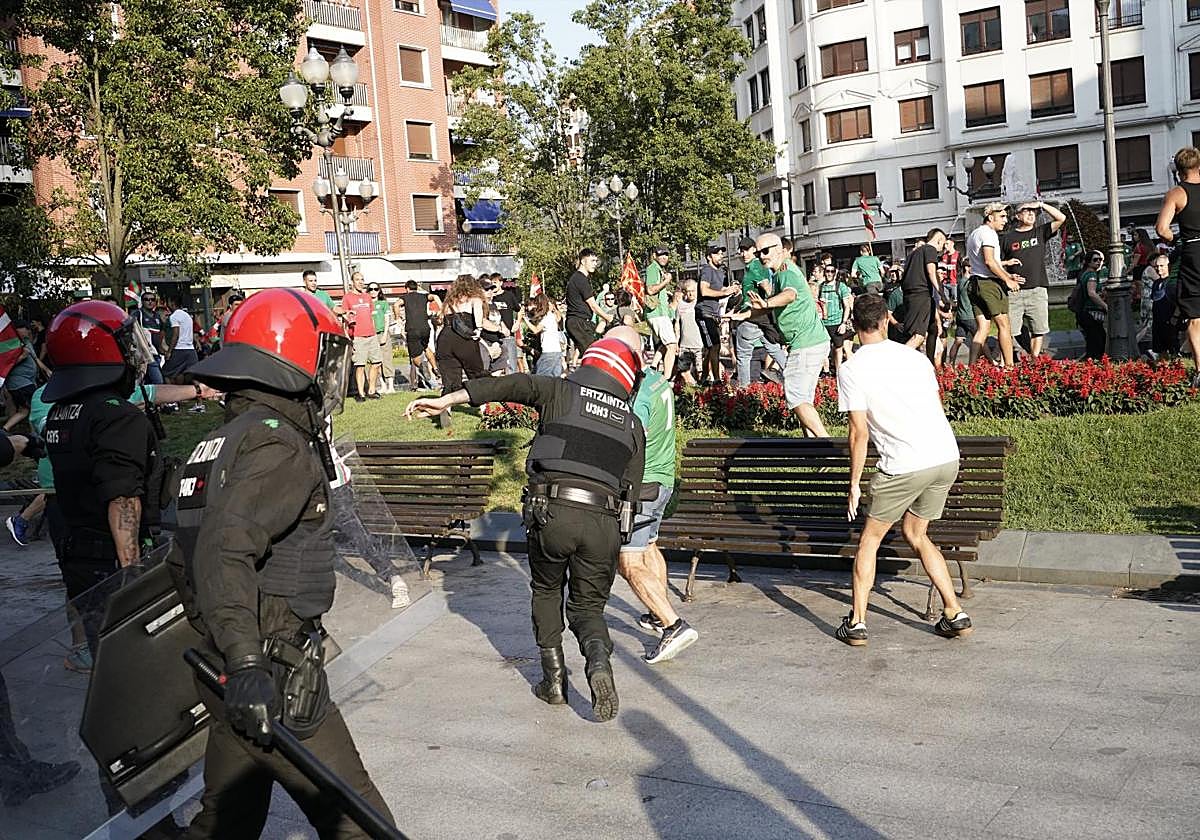 Altercados previos a la final del Mundial en Bilbao.