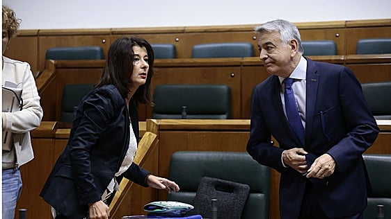 De Andrés: «El PNV y PSE se han cargado la educación pública y quieren cargarse el modelo concertado, que tiene mejores resultados»