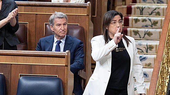 Un trabajador del PP admite que manipuló el bote de gas pimienta que una diputada popular mostró en la tribuna del Congreso