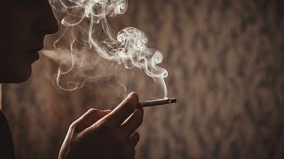 Las cuatro razones por las que hay que dejar de fumar antes de una operación
