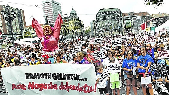 Emakunde aprecia mayor «sensibilización» frente a las agresiones sexuales tras un descenso de las denuncias en fiestas