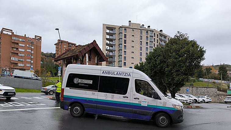 Paralizan el nuevo contrato de ambulancias en Euskadi, valorado en 650 millones