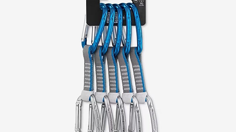 Retiran unas cintas de escalada vendidas en Decathlon por un riesgo de rotura del mosquetón