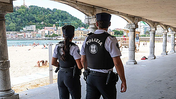 Un hombre ofrece cocaína a dos policías de paisano en San Sebastián y acaba condenado a año y medio de cárcel