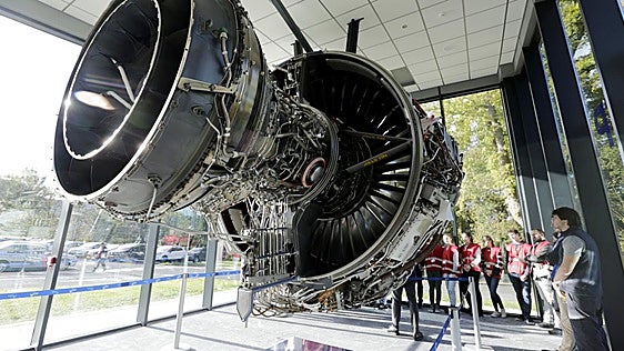 El sector aeroespacial genera más de 6.000 empleos directos en Euskadi y representa el 1,6% del PIB vasco