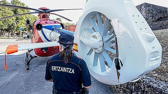 La Ertzaintza ha tenido operativo solo un helicóptero para rescates este verano