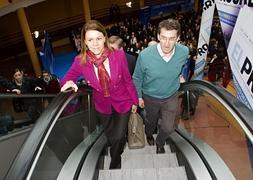 Cospedal y Núñez Feijóo, en la inauguración del XV Congreso del PP en Galicia. / Efe