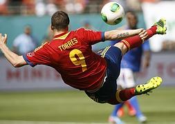 Ramos y Torres alcanzan a Raúl