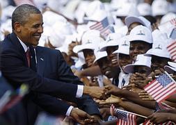 Obama, durante su recepción en Dar es Salaam. / Gary Cameron (Reuters)