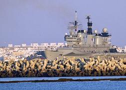 El HMS Illustrious, en Rota. / Efe | Vídeo: Atlas