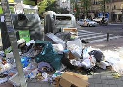 Imagen de una calle de Madrid. / Efe