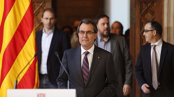 Artur Mas, acompañado de los líderes de ERC, Oriol Junqueras; ICV, Joan Herrera y el portavoz de CIU, Jordi Turull. 