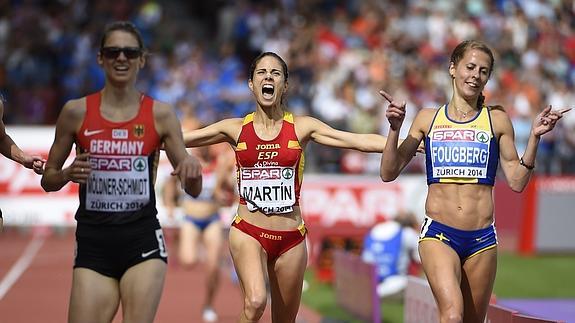 Diana Martín celebra el bronce tras Moldner-Schmidt y Fougberg. 