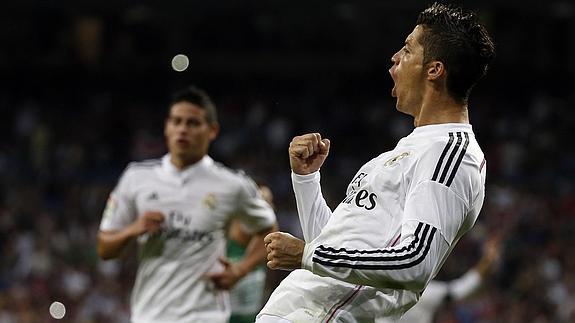 Cristiano celebra un gol contra el Elche. 