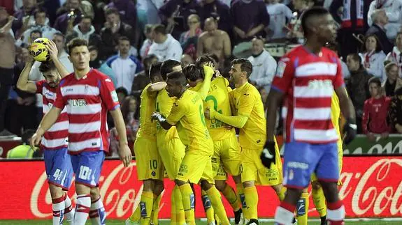 Emiliano Velázquez el gol marcado en Los Cármenes.. 