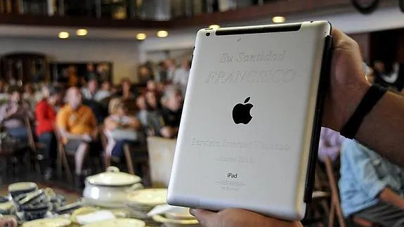 El iPad subastado 
