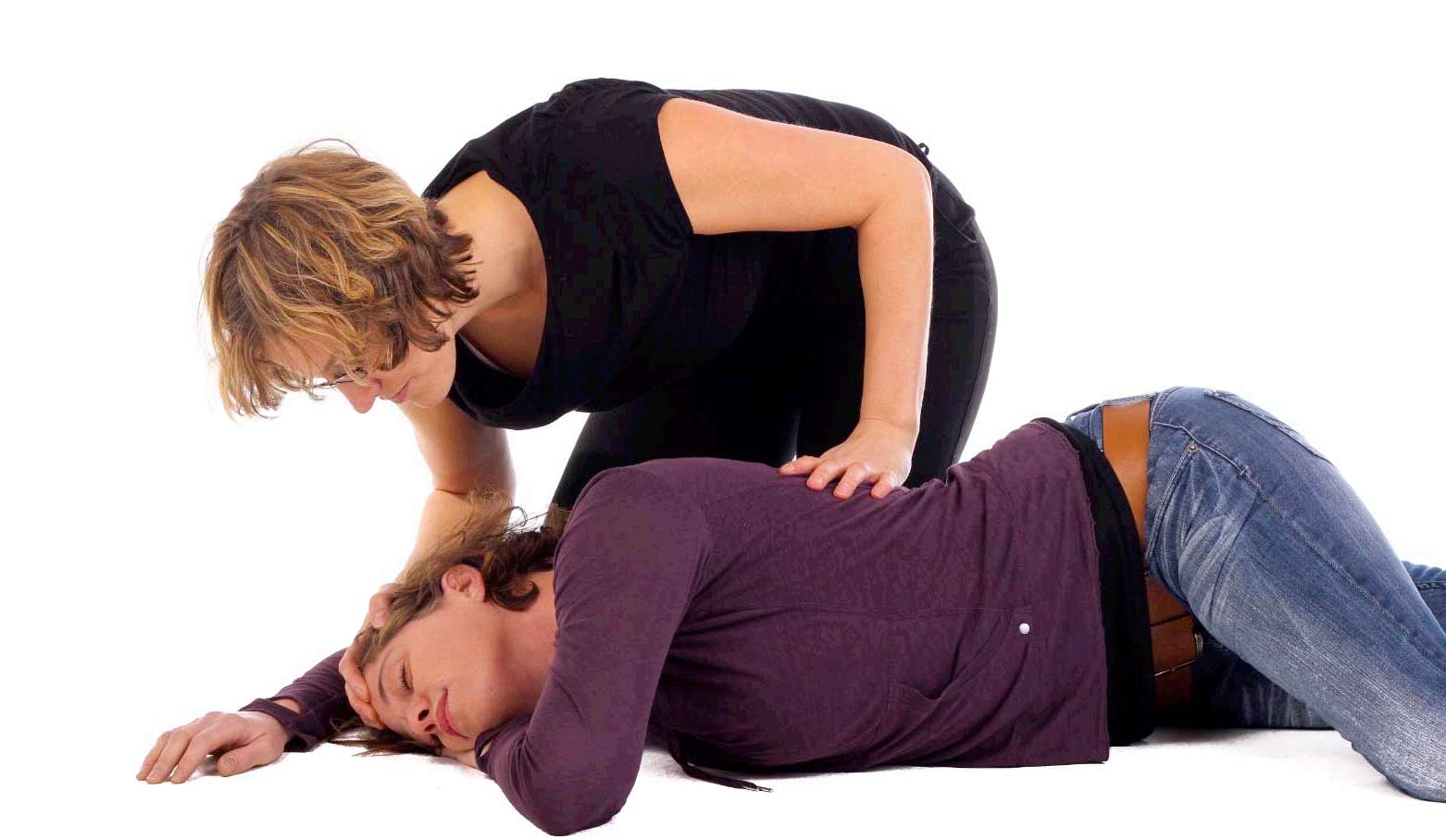 Ante un ataque conviene colocar al paciente en esta posición y con una almohada bajo su cabeza. 