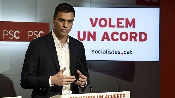 Sánchez, durante una rueda de prensa en la sede del PSC. 