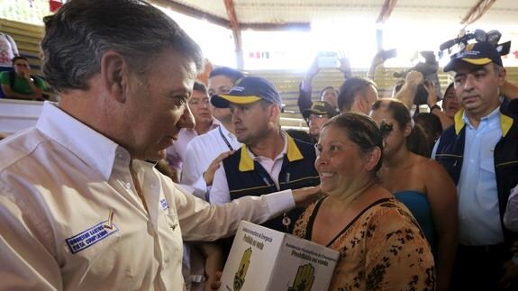 Juan Manuel Santos, durante su visita a la zona fronteriza. 