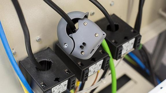 El proyecto se compone de un hardware y un software que trabaja en la 'nube'.