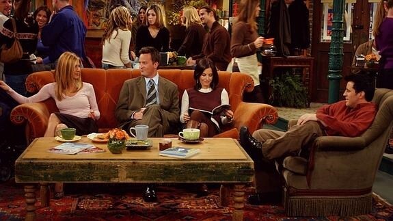 Los protagonistas de 'Friends', con sus inseparables tazas de café. 