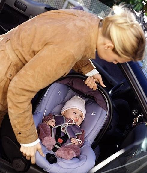 Cuando cambiar bebe 2024 de capazo a silla