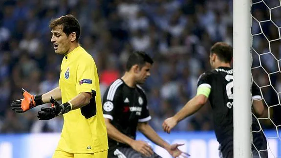 Iker Casillas, tras el gol del Chelsea. 