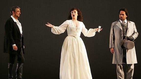 La mezzosoprano María José Montiel en el Teatro Real de Madrid.