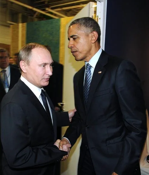 Saludo entre Putin y Obama. 